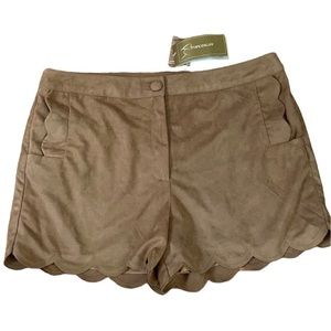 Alya Tan Scalloped Women Shorts
